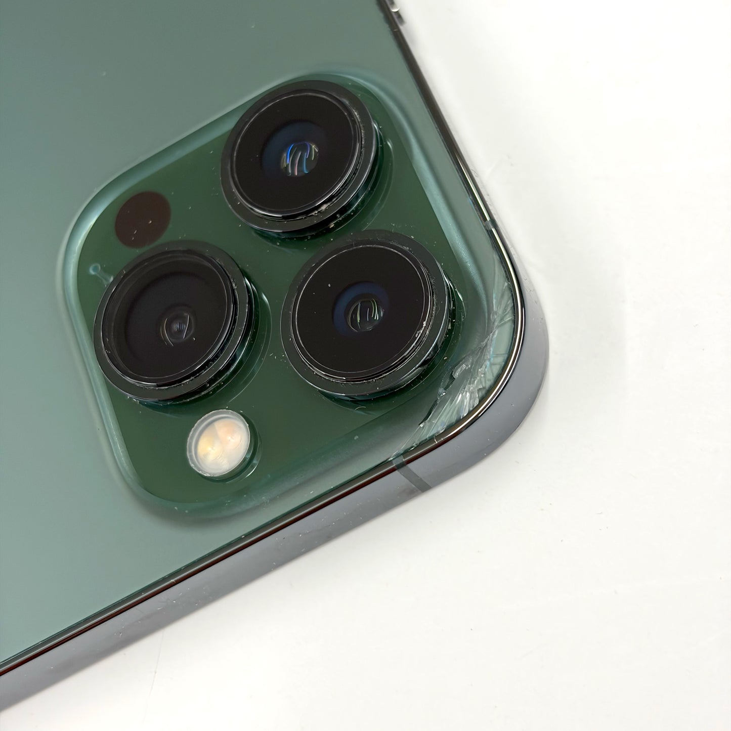 iPhone 13 Pro Max 128GB Alpine Green C Grade 100% Battery T8682
