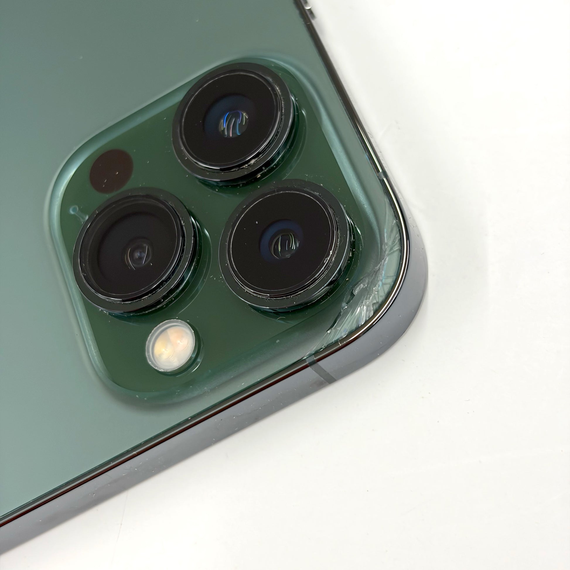 iPhone 13 Pro Max 128GB Alpine Green C Grade 100% Battery T8682