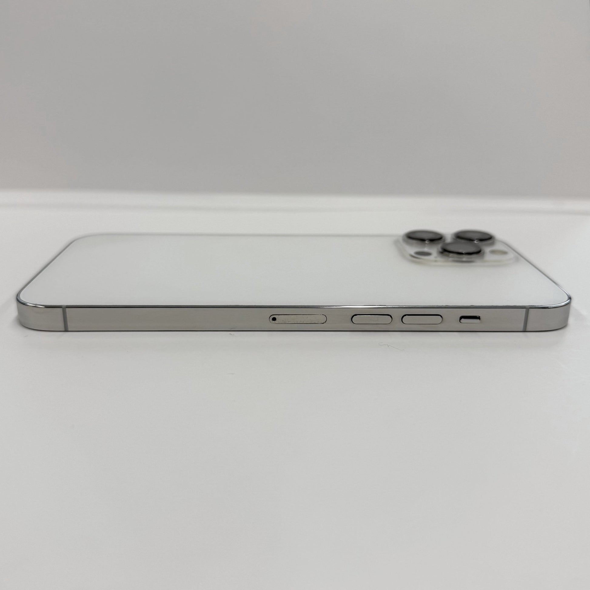 iPhone 13 Pro Max 256GB Silver T8080 - trade.com.au