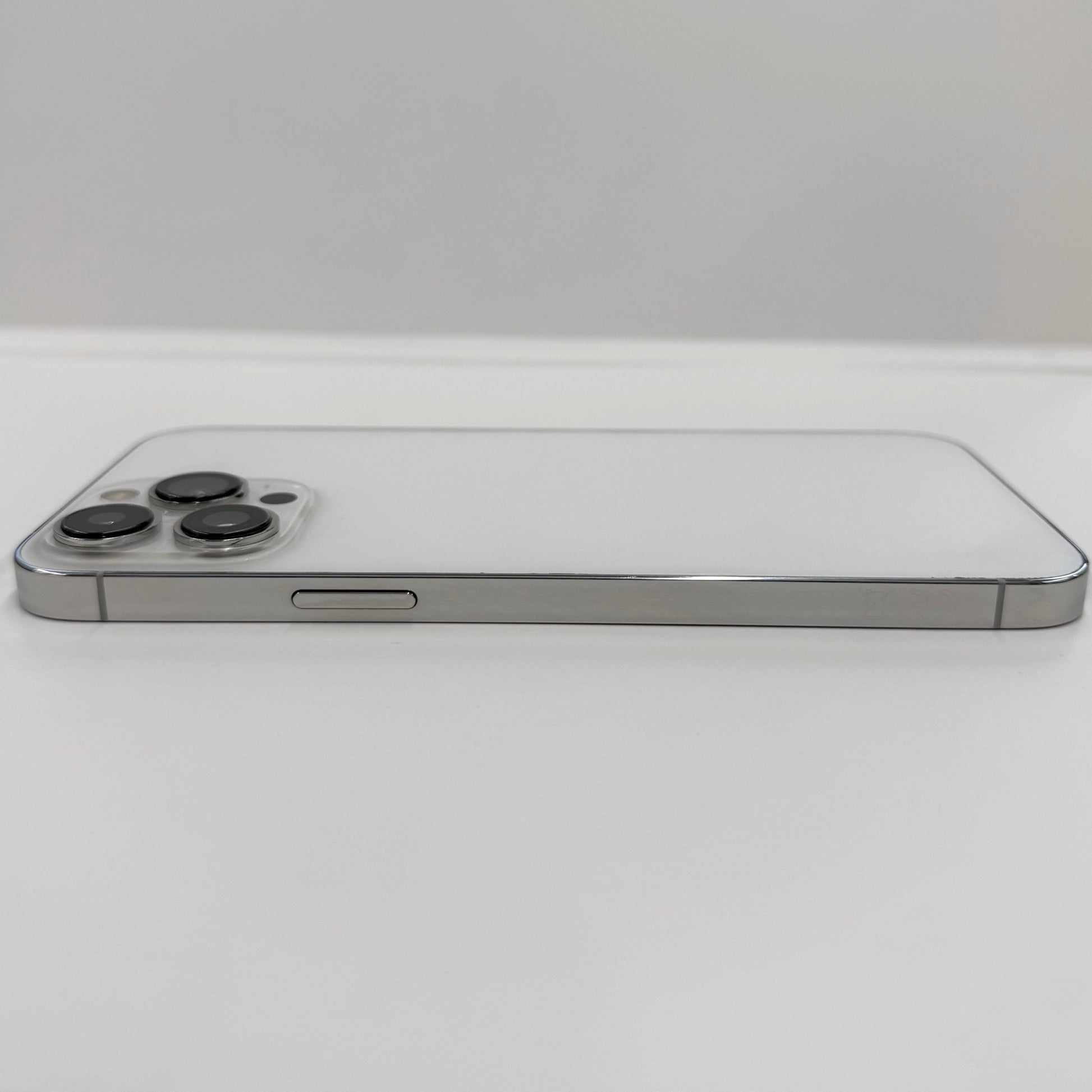 iPhone 13 Pro Max 256GB Silver T8080 - trade.com.au