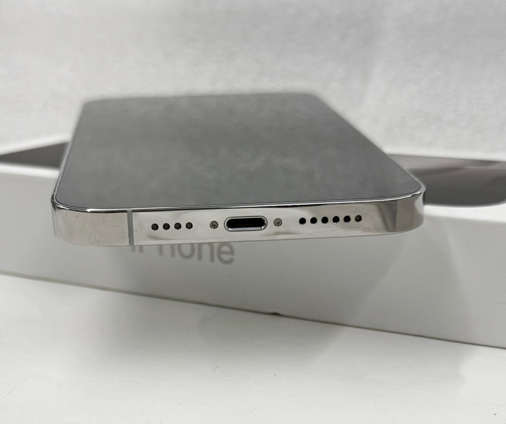 iPhone 13 Pro Max 512GB Silver - trade.com.au