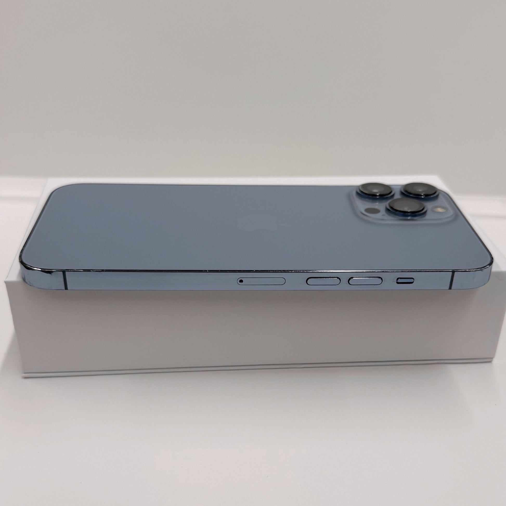iPhone 13 Pro Max - trade.com.au
