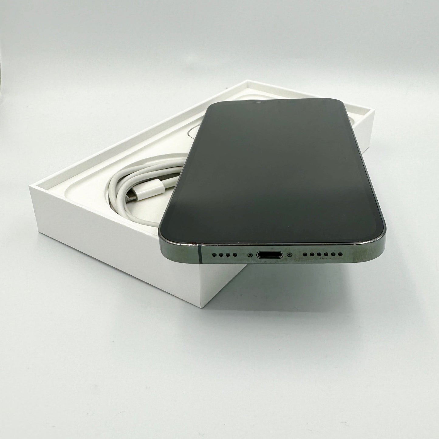 iPhone 13 Pro Max - trade.com.au