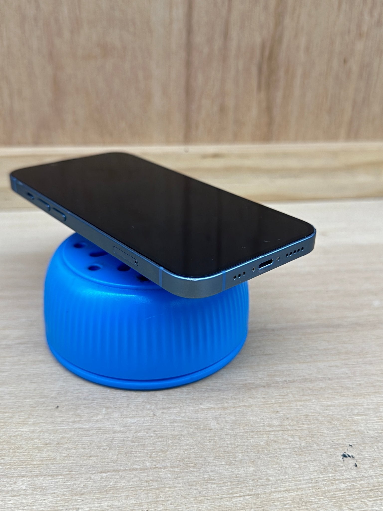 iPhone 14 - trade.com.au