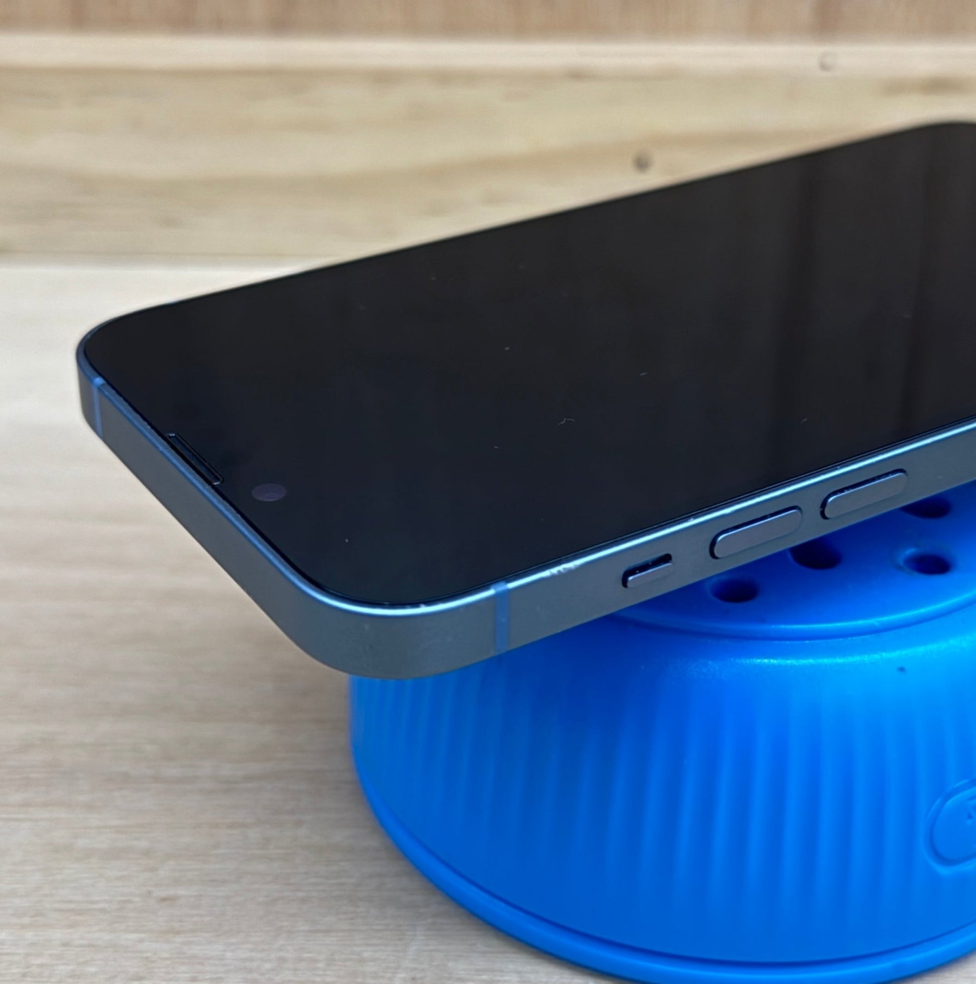 iPhone 14 - trade.com.au