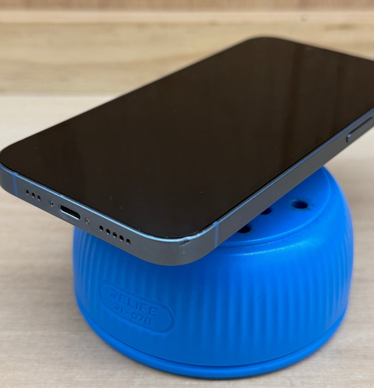 iPhone 14 - trade.com.au