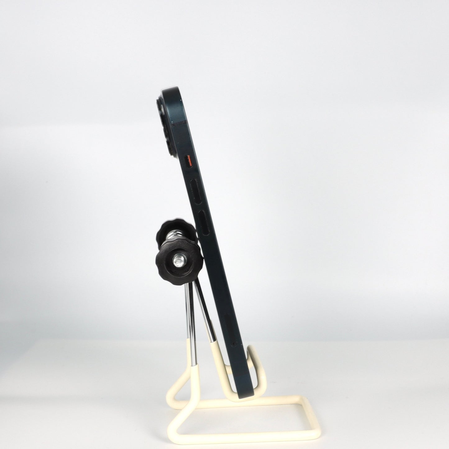 iPhone 14 - trade.com.au