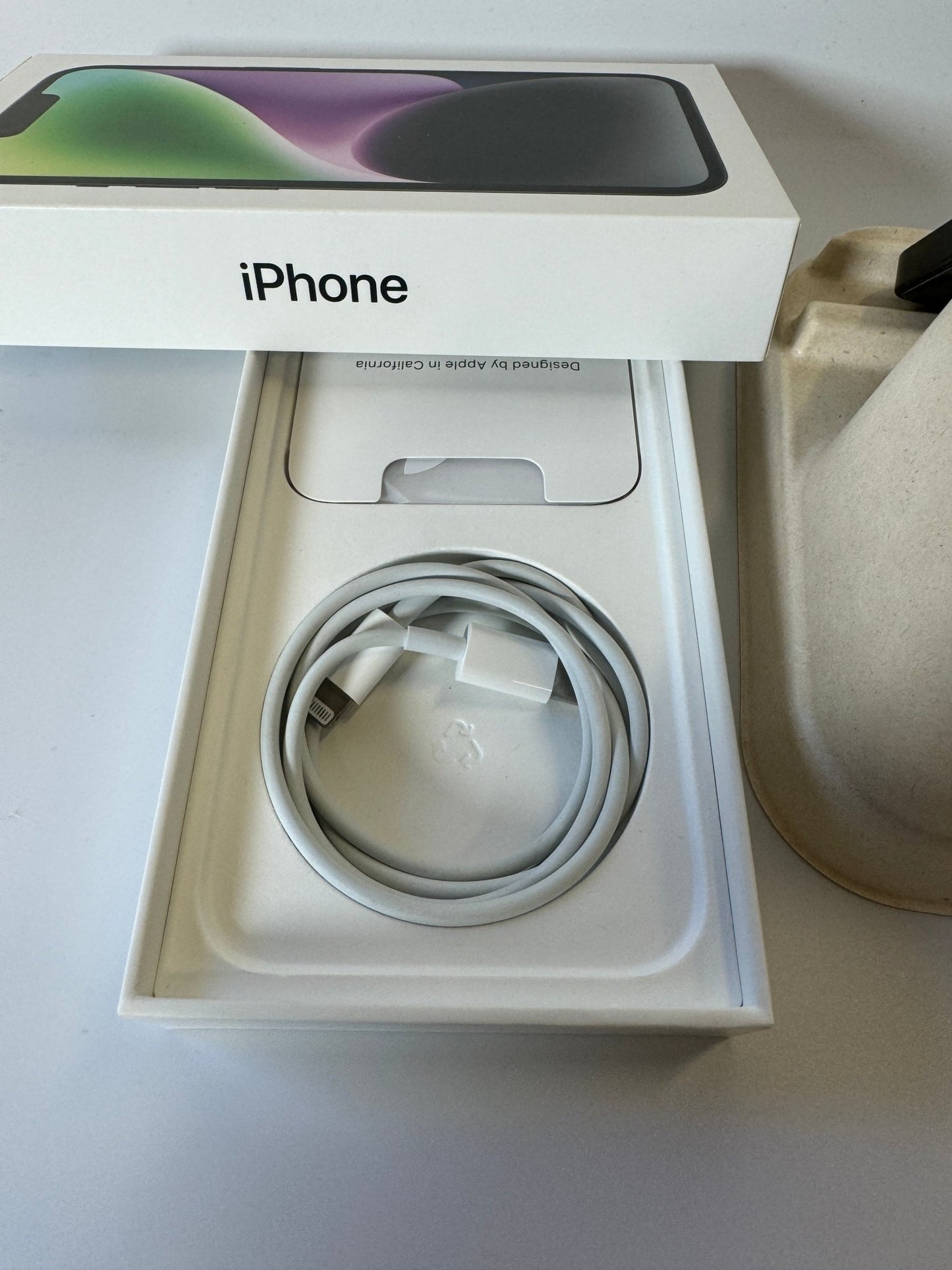 iPhone 14 - trade.com.au