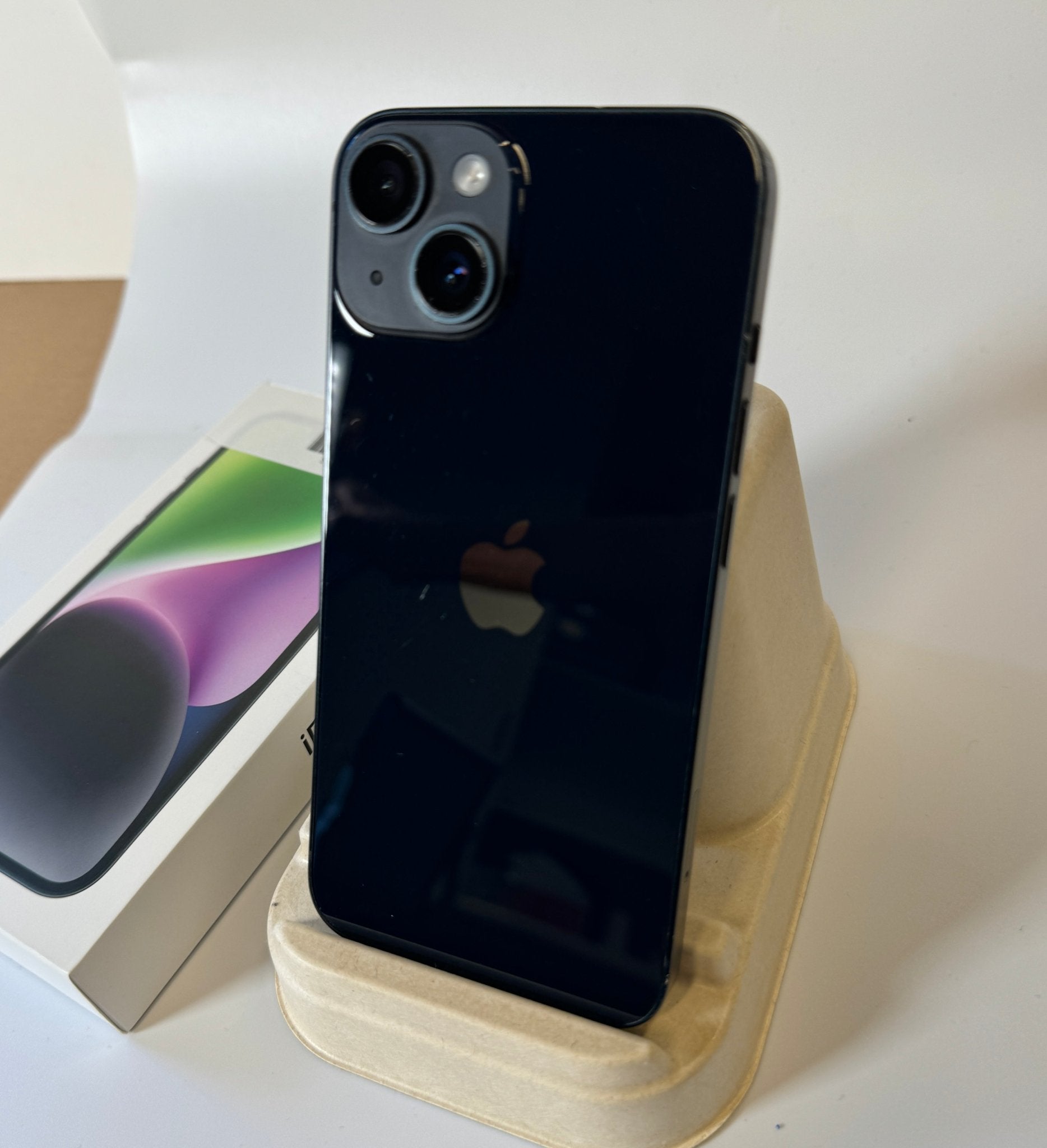 iPhone 14 - trade.com.au