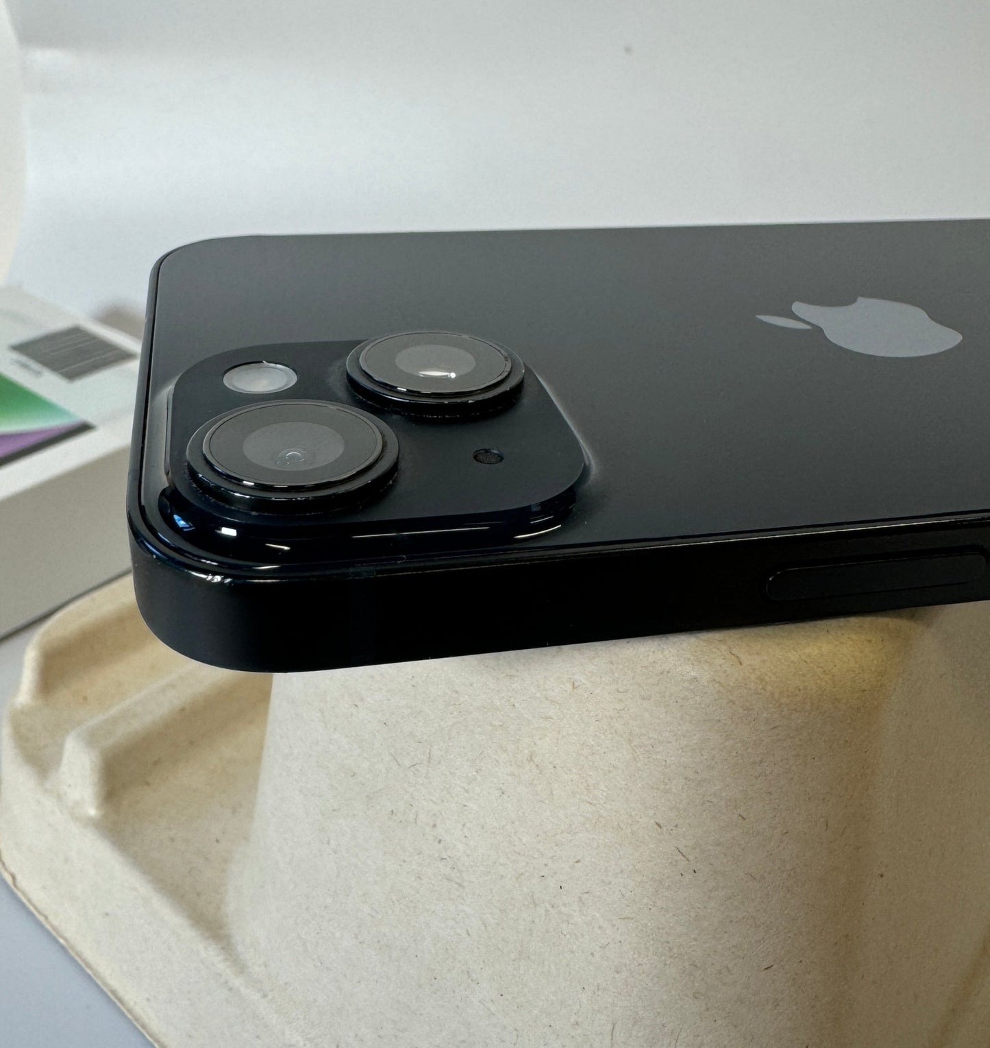 iPhone 14 - trade.com.au