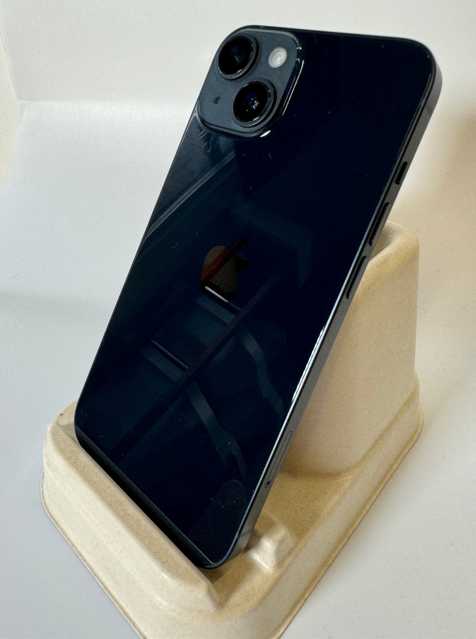 iPhone 14 - trade.com.au