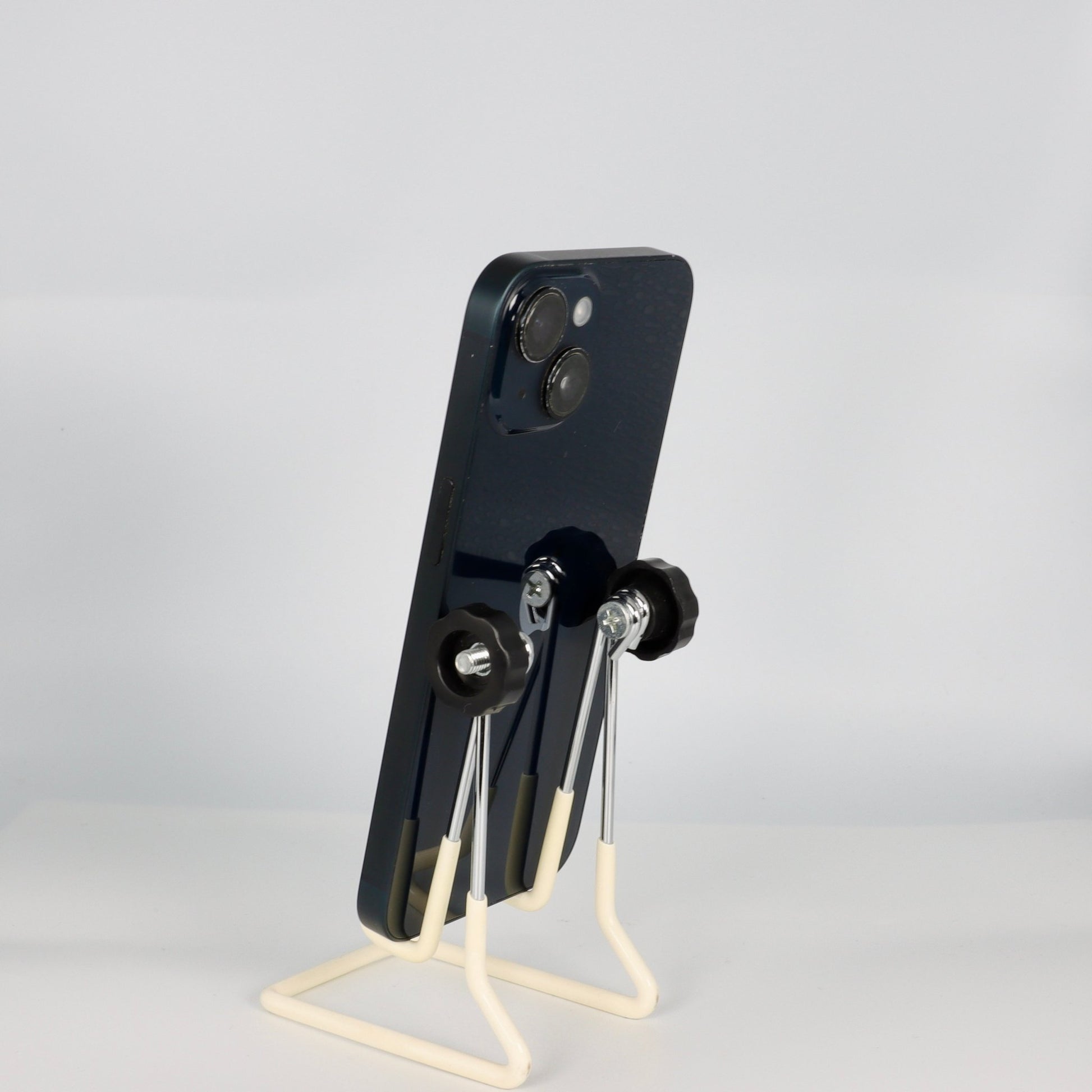 iPhone 14 - trade.com.au