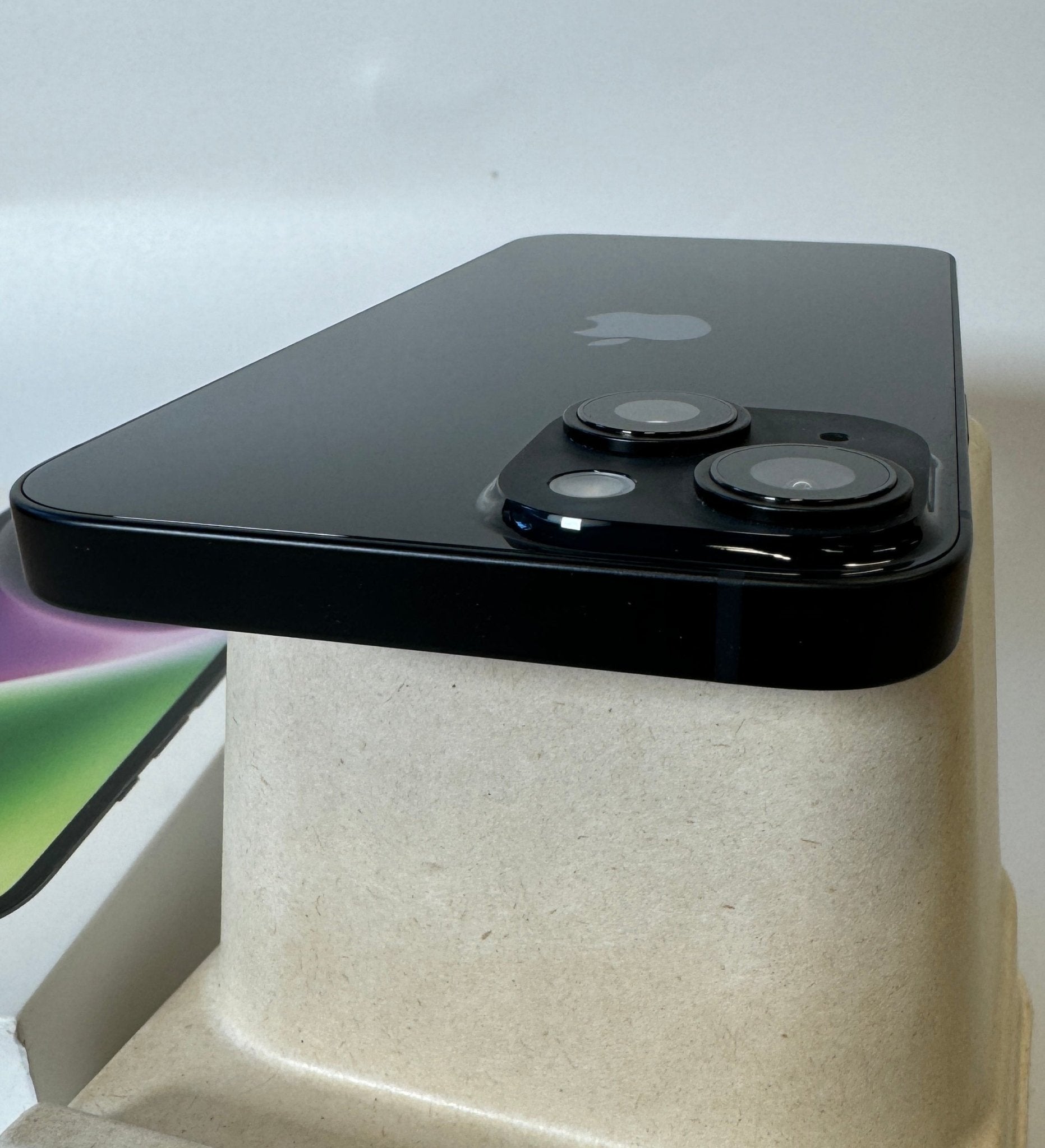 iPhone 14 - trade.com.au