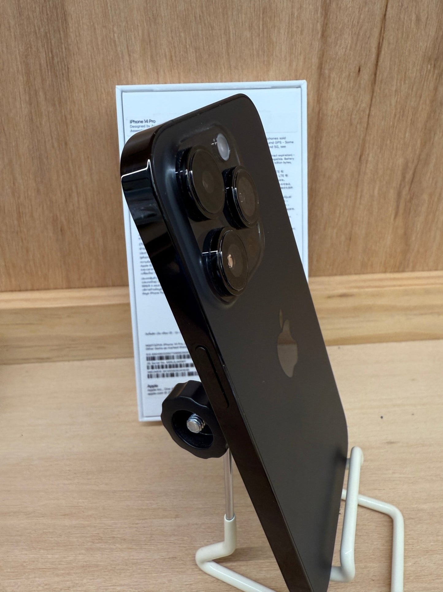 iPhone 14 Pro - trade.com.au