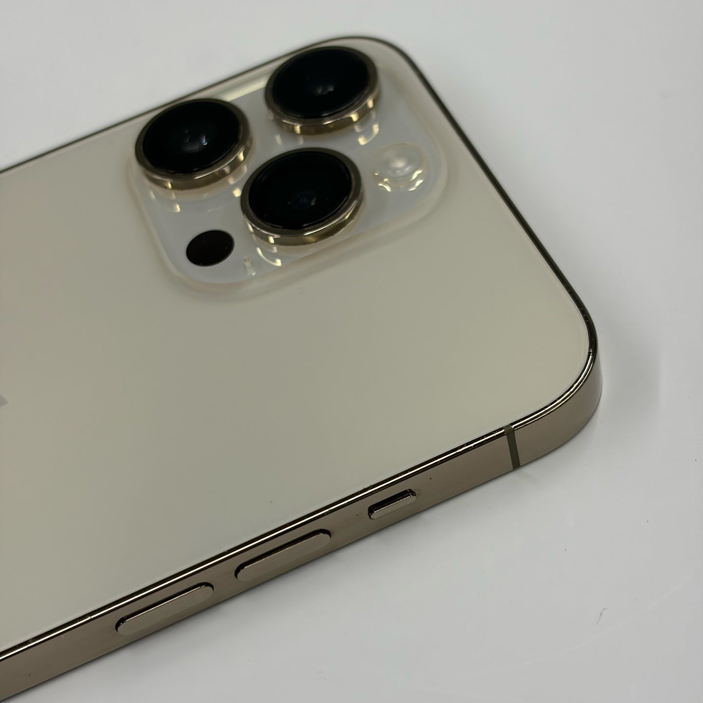iPhone 14 Pro Max 256GB Gold B Grade 100% Battery T8720