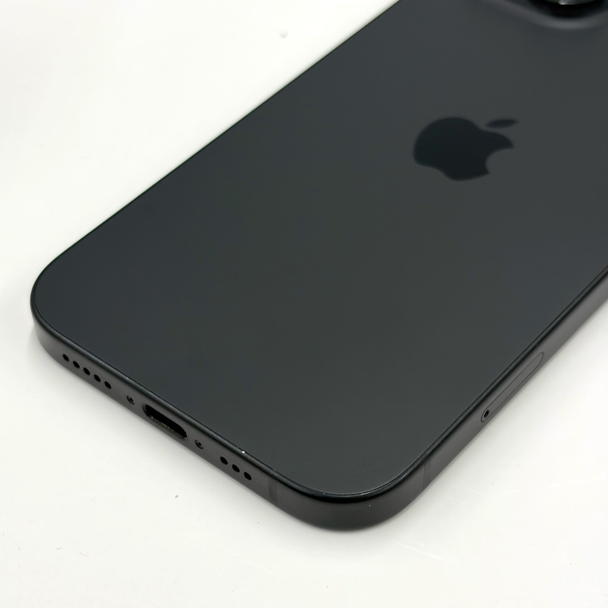 iPhone 15 128GB Black A Grade 99% Battery T8643