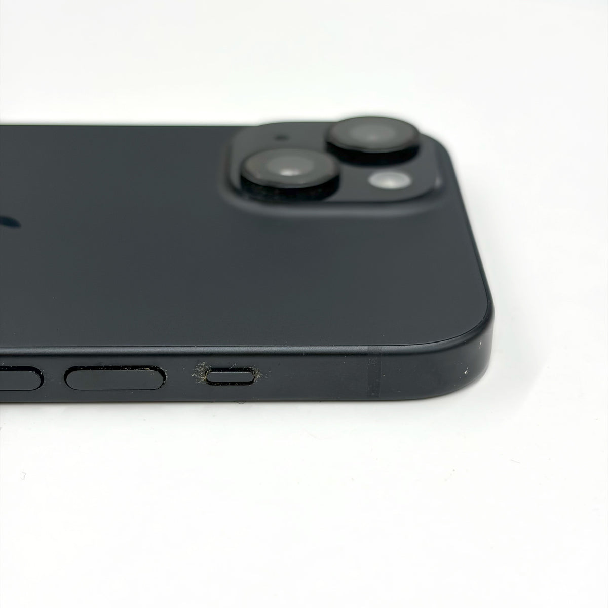 iPhone 15 128GB Black B Grade 88% Battery T8878