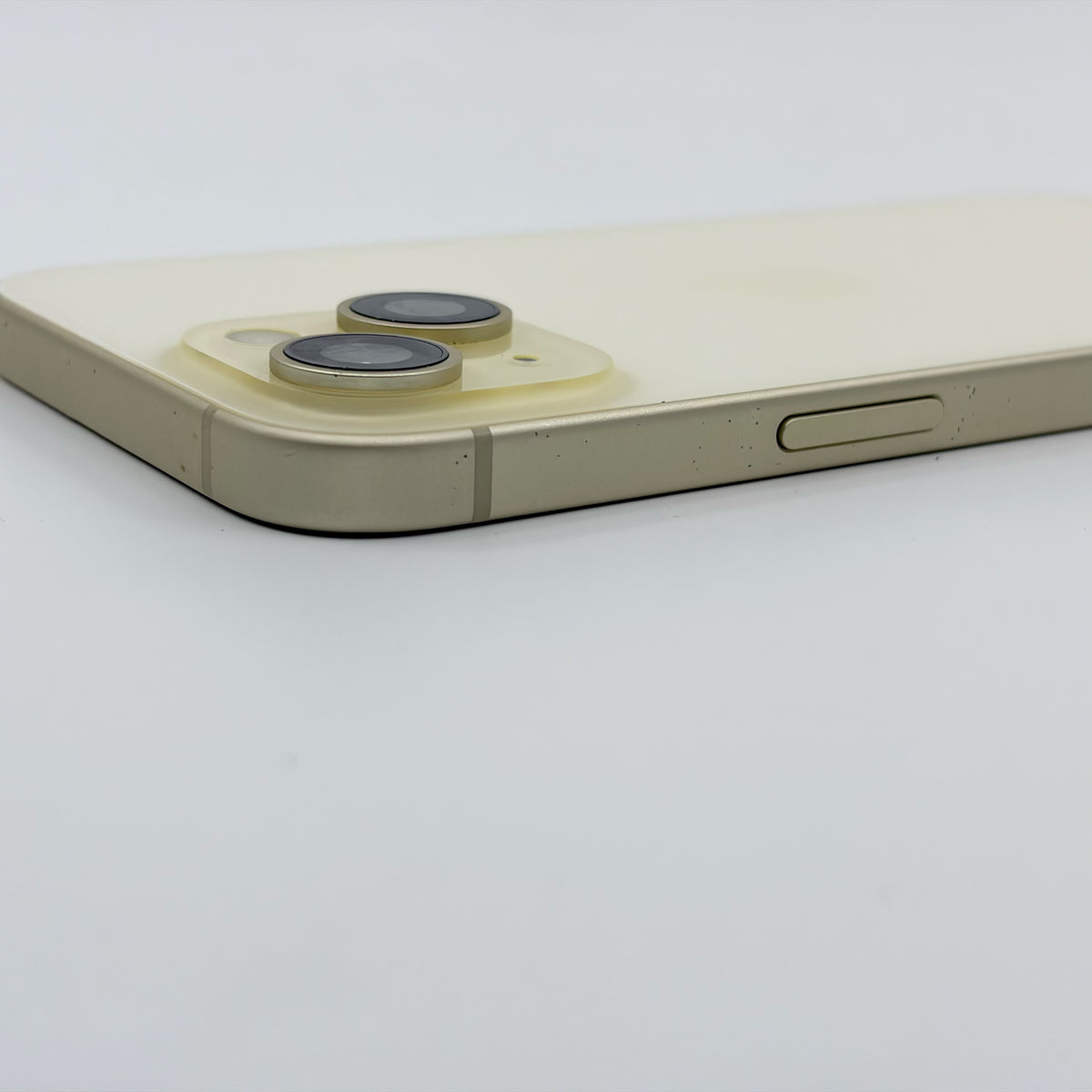 iPhone 15 128GB Yellow B Grade 85% Battery T8881