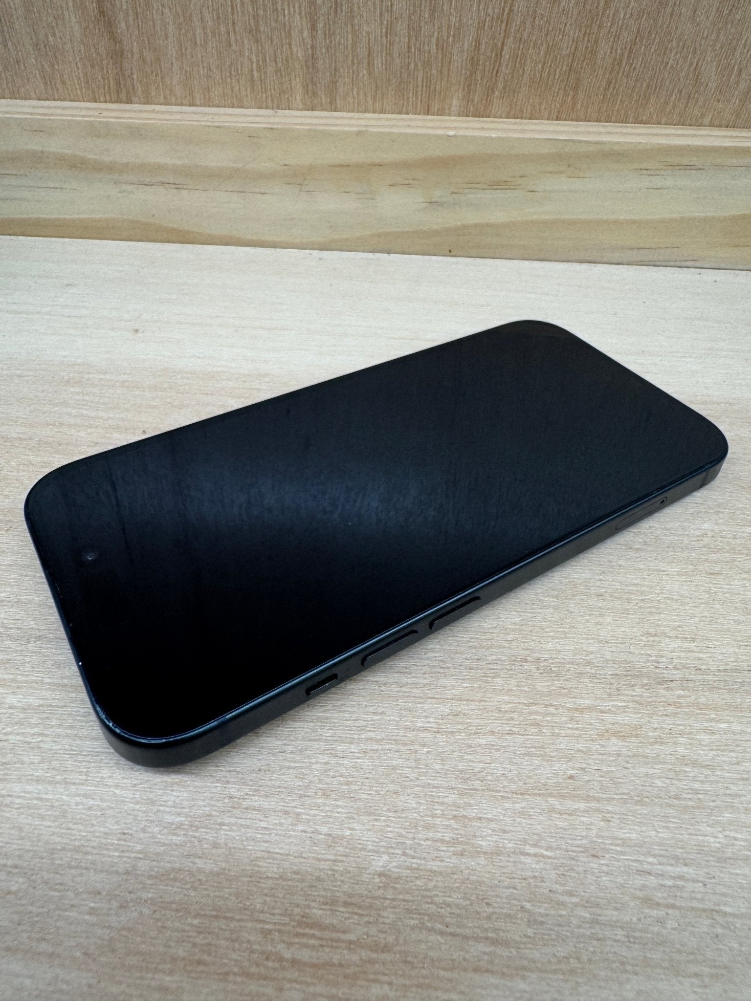 iPhone 15 - trade.com.au