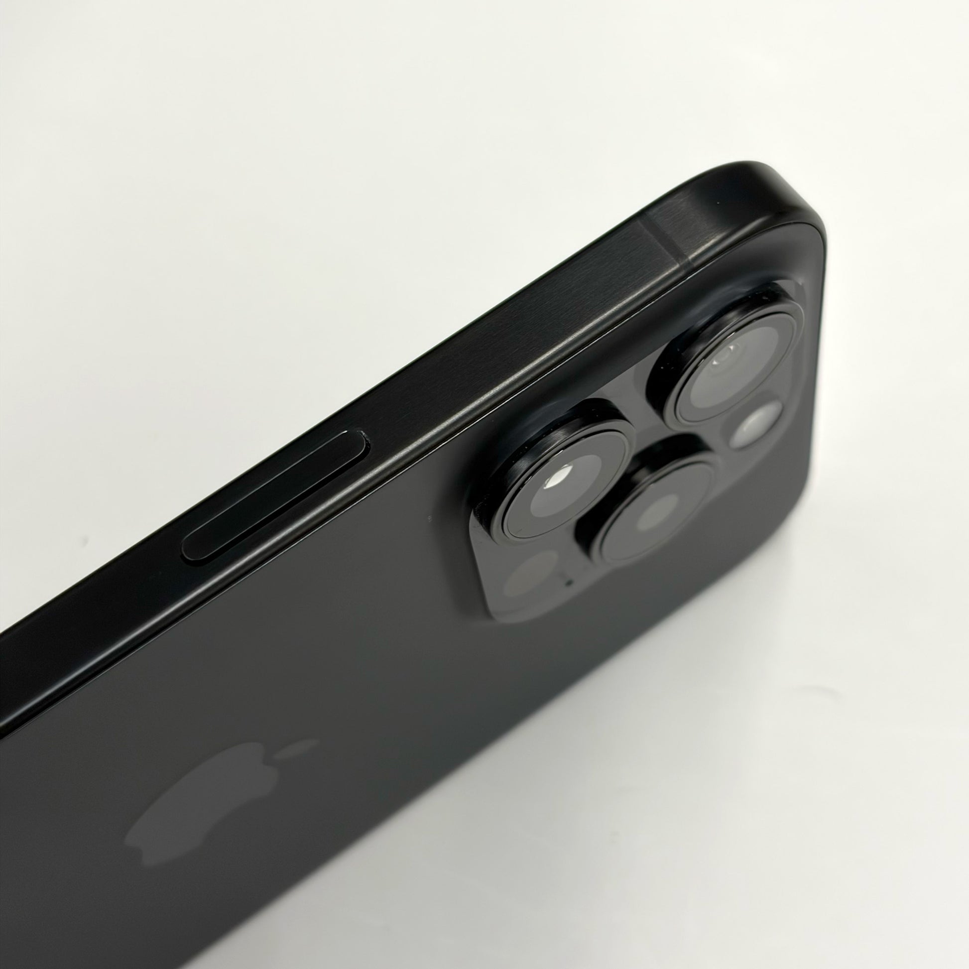 iPhone 15 Pro 128GB Black Titanium A Grade 89% Battery T8639