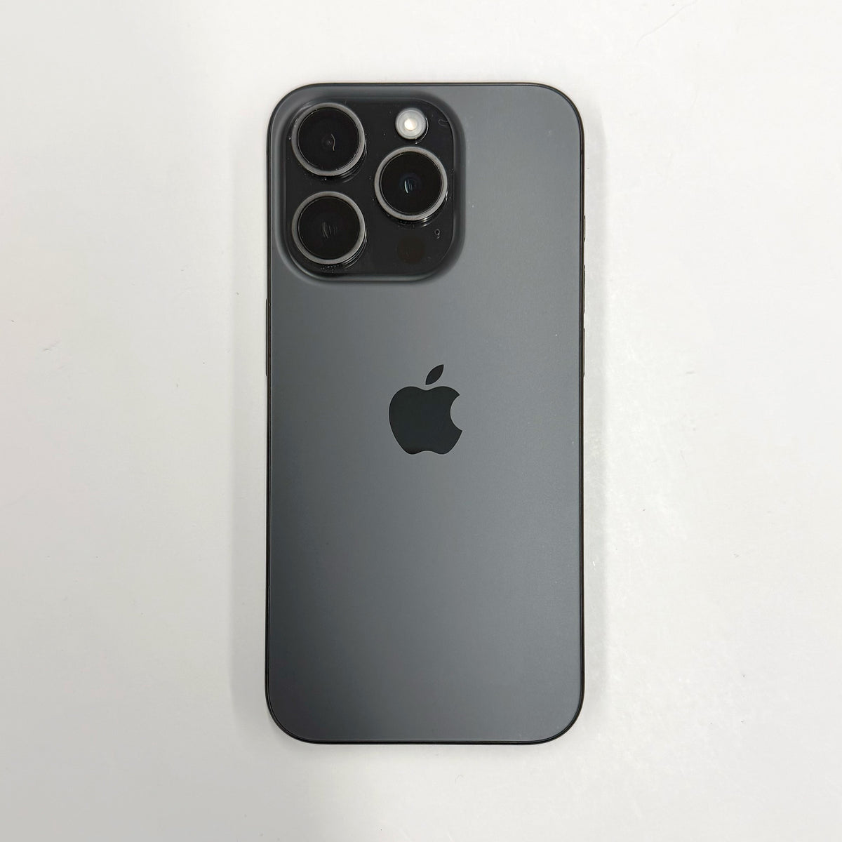 iPhone 15 Pro 128GB Black Titanium B Grade 87% Battery T8981
