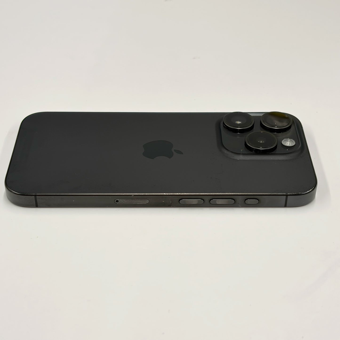iPhone 15 Pro 128GB Black Titanium B Grade 85% Battery T8668