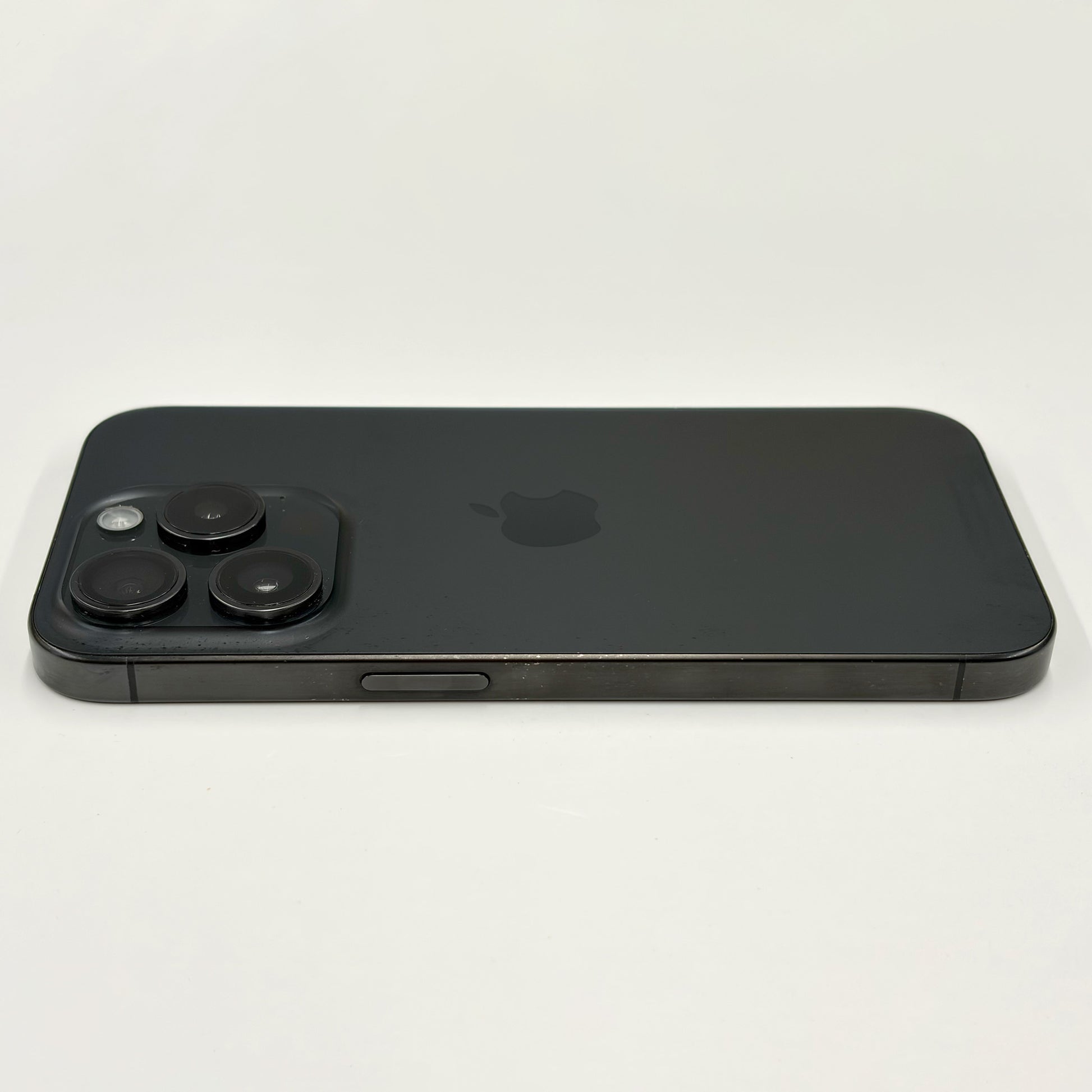 iPhone 15 Pro 128GB Black Titanium B Grade 85% Battery T8668