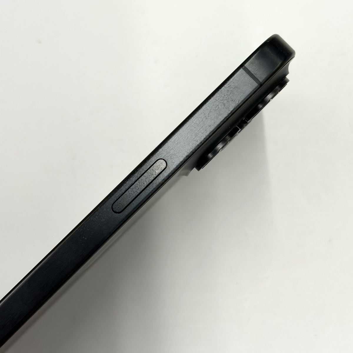 iPhone 15 Pro 256GB Black Titanium 87% Battery (B Grade) T8950