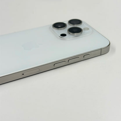 iPhone 15 Pro 256GB White Titanium 100% Battery (A Grade) T8949