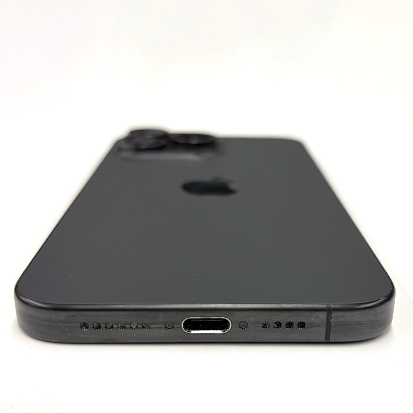 iPhone 15 Pro Max 1TB Black Titanium A Grade 100% Battery T8679
