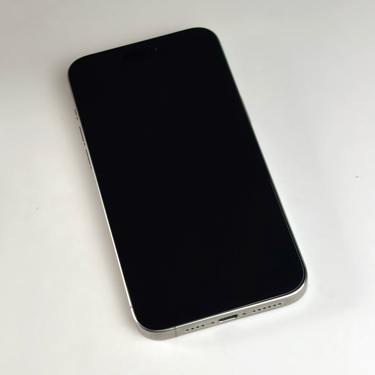 iPhone 15 Pro Max 256GB Natural Titanium A Grade 83% Battery T8700