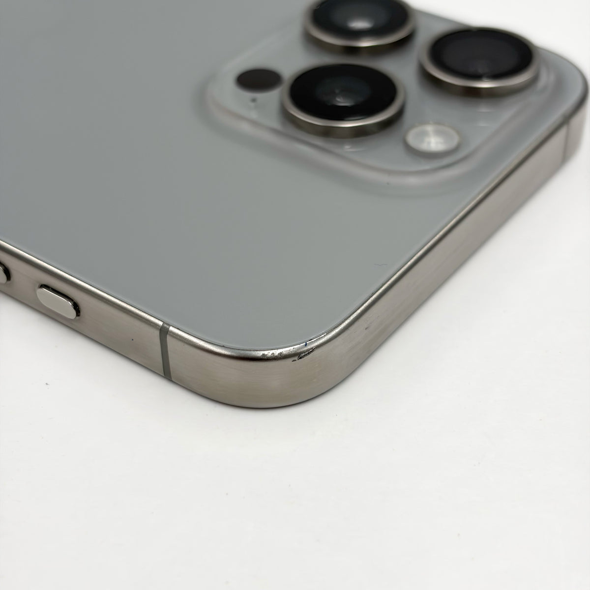 iPhone 15 Pro Max 256GB Natural Titanium 86% Battery (A Grade) T8899