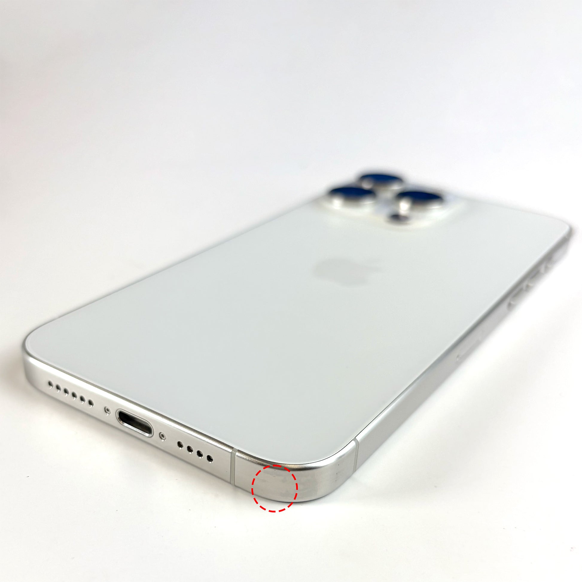 iPhone 15 Pro Max 512GB White Titanium C Grade 84% Battery - T8694