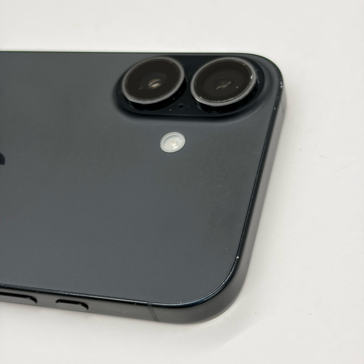 iPhone 16 128GB Black 95% Battery (B Grade) T8928
