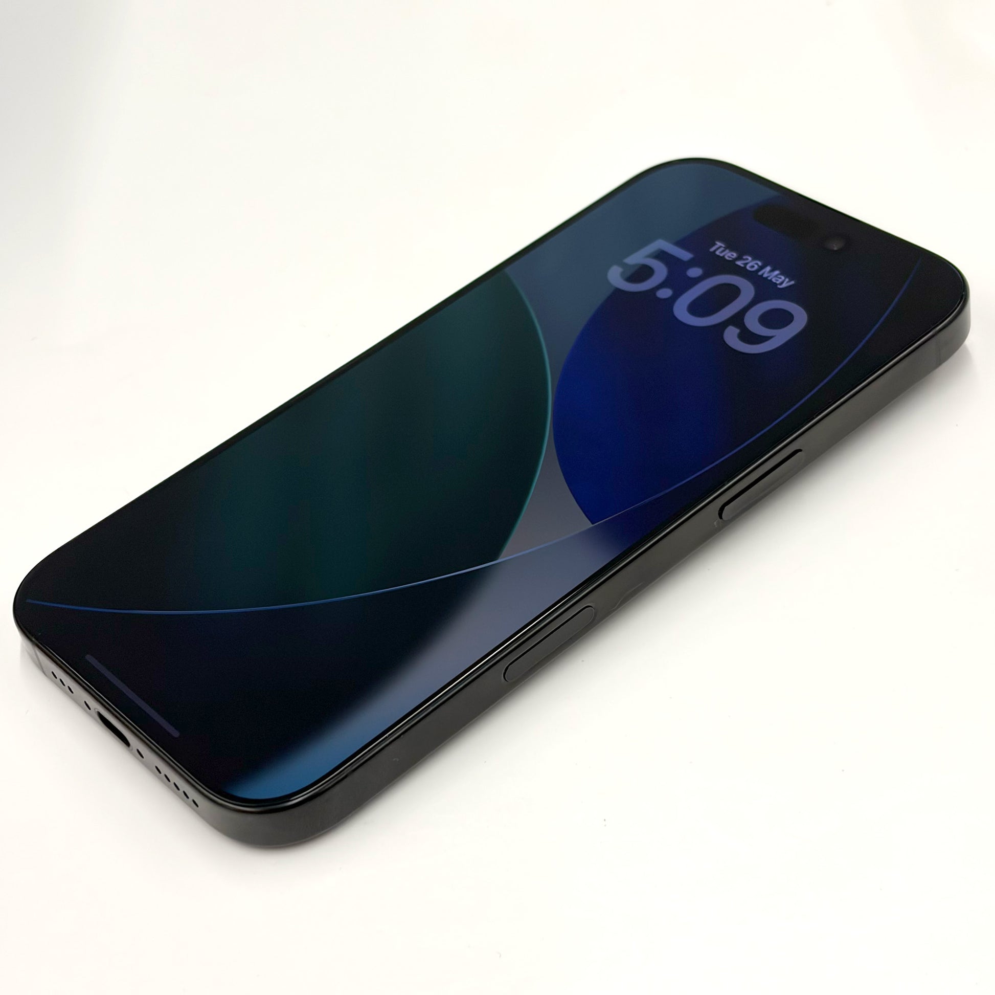 iPhone 16 Pro 128GB Black Titanium A Grade 100% Battery T8644
