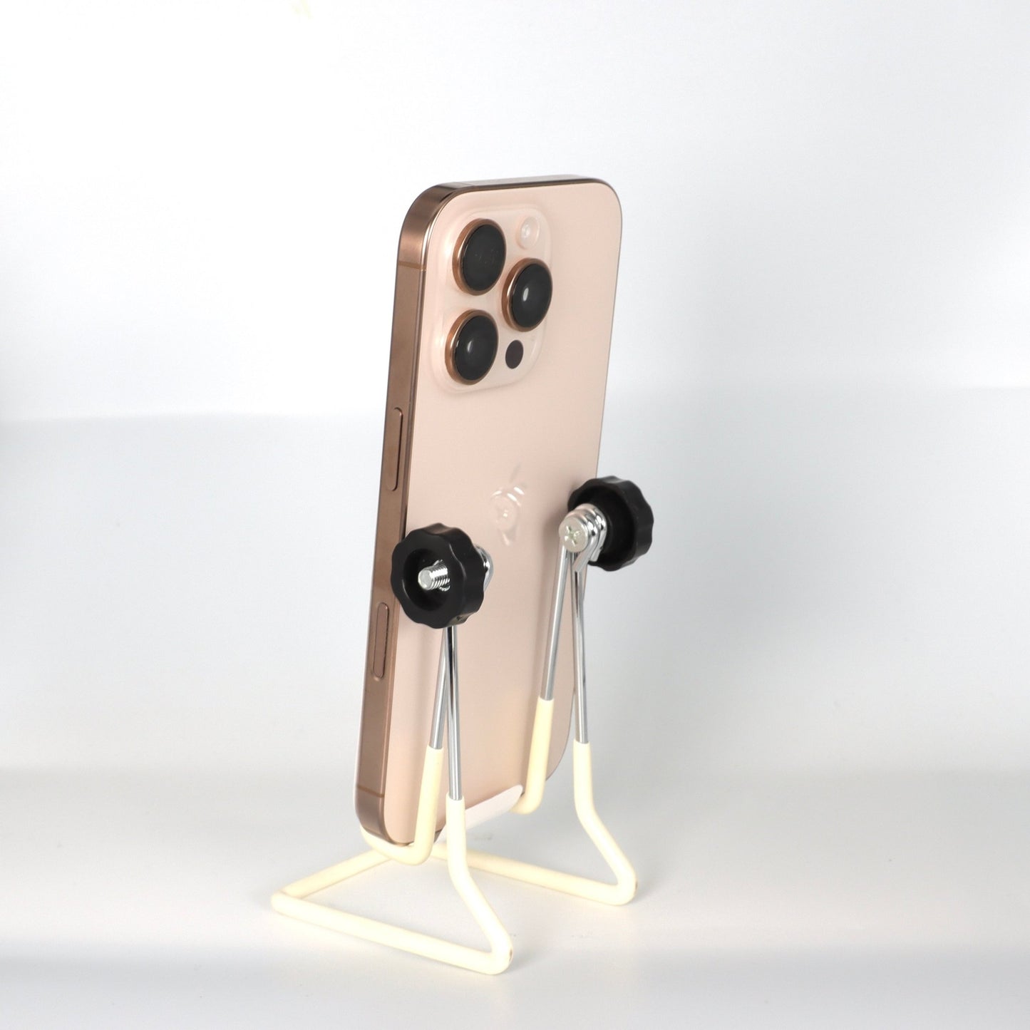 iPhone 16 Pro - trade.com.au