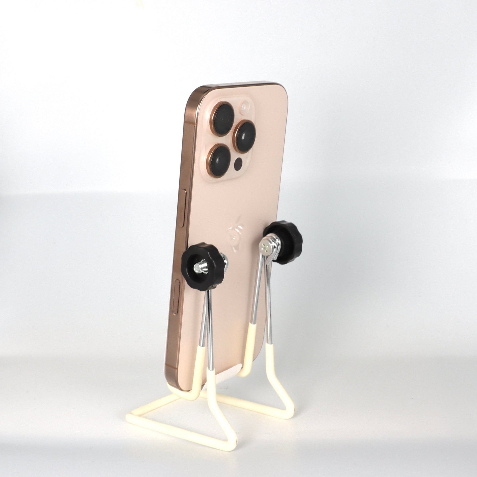 iPhone 16 Pro - trade.com.au