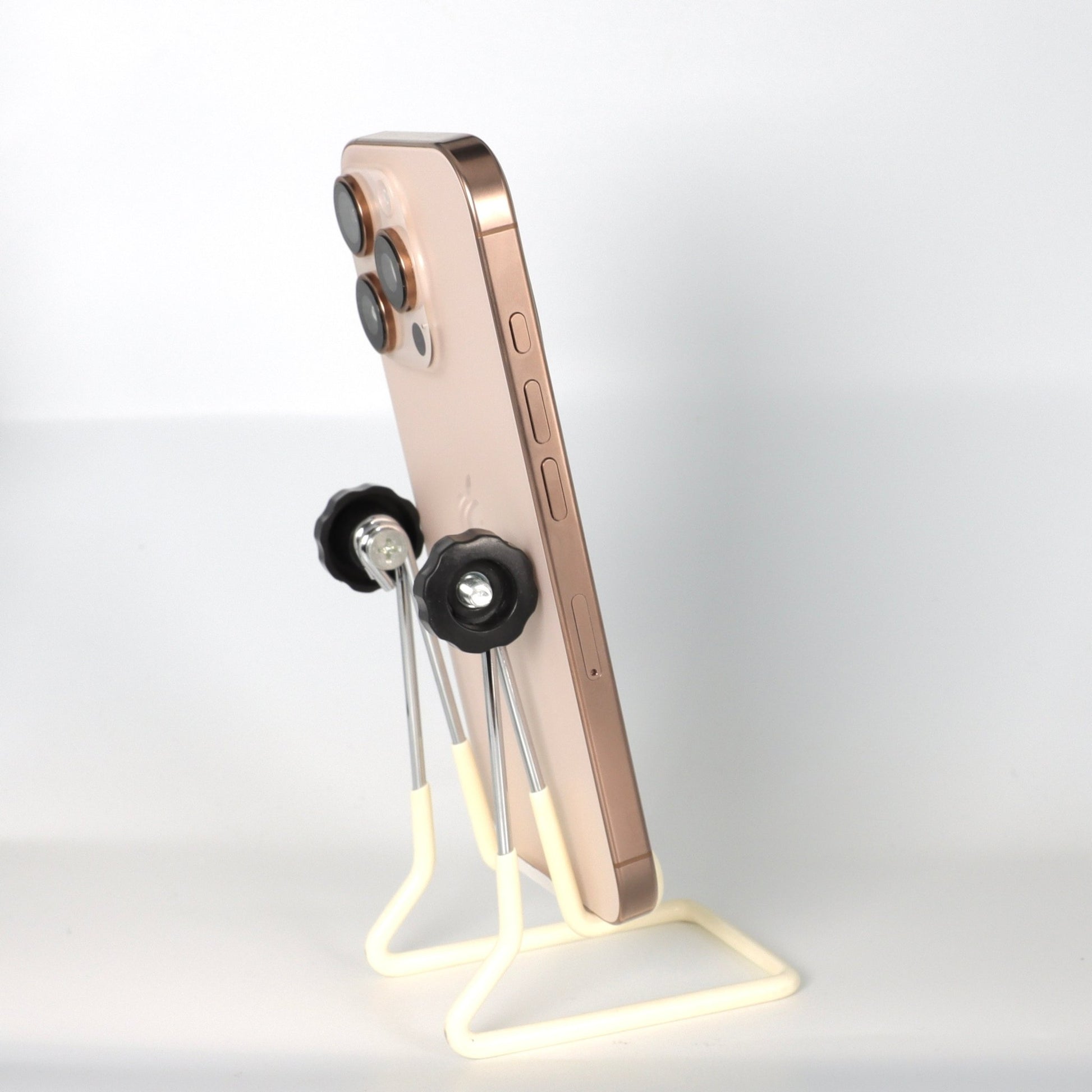 iPhone 16 Pro - trade.com.au