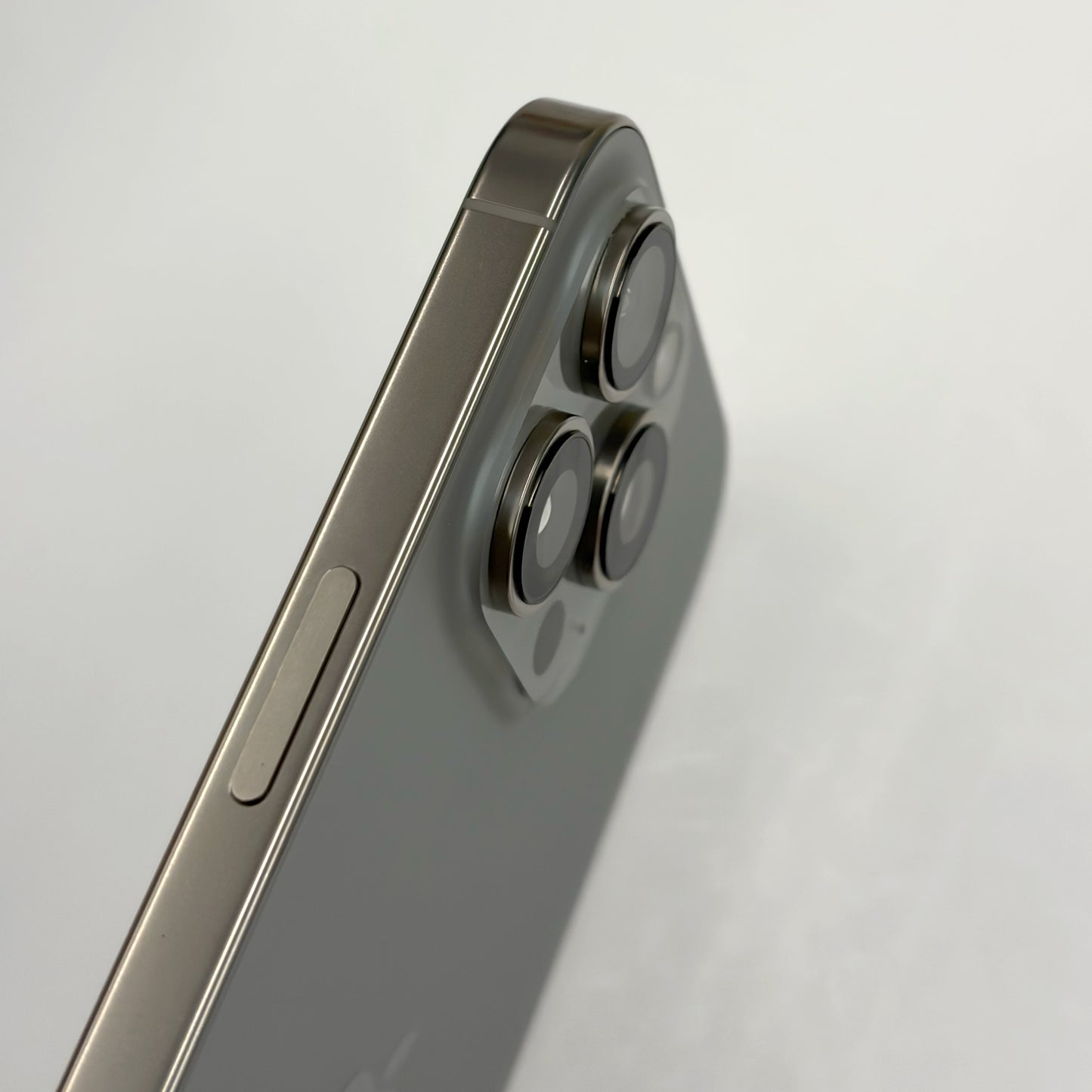 iPhone 16 Pro Max 256GB Natural Titanium A Grade 100% Battery T8659