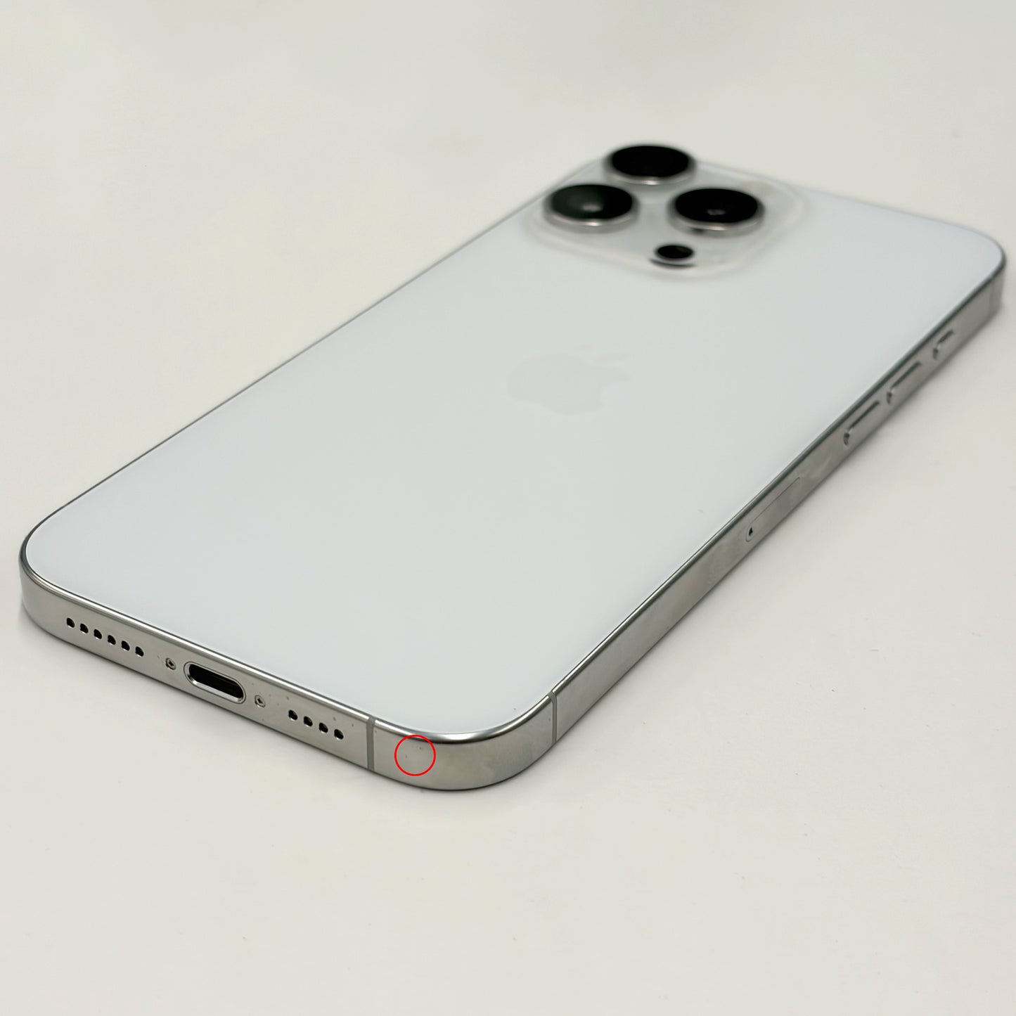 iPhone 16 Pro Max 256GB White Titanium A Grade 100% Battery T8657