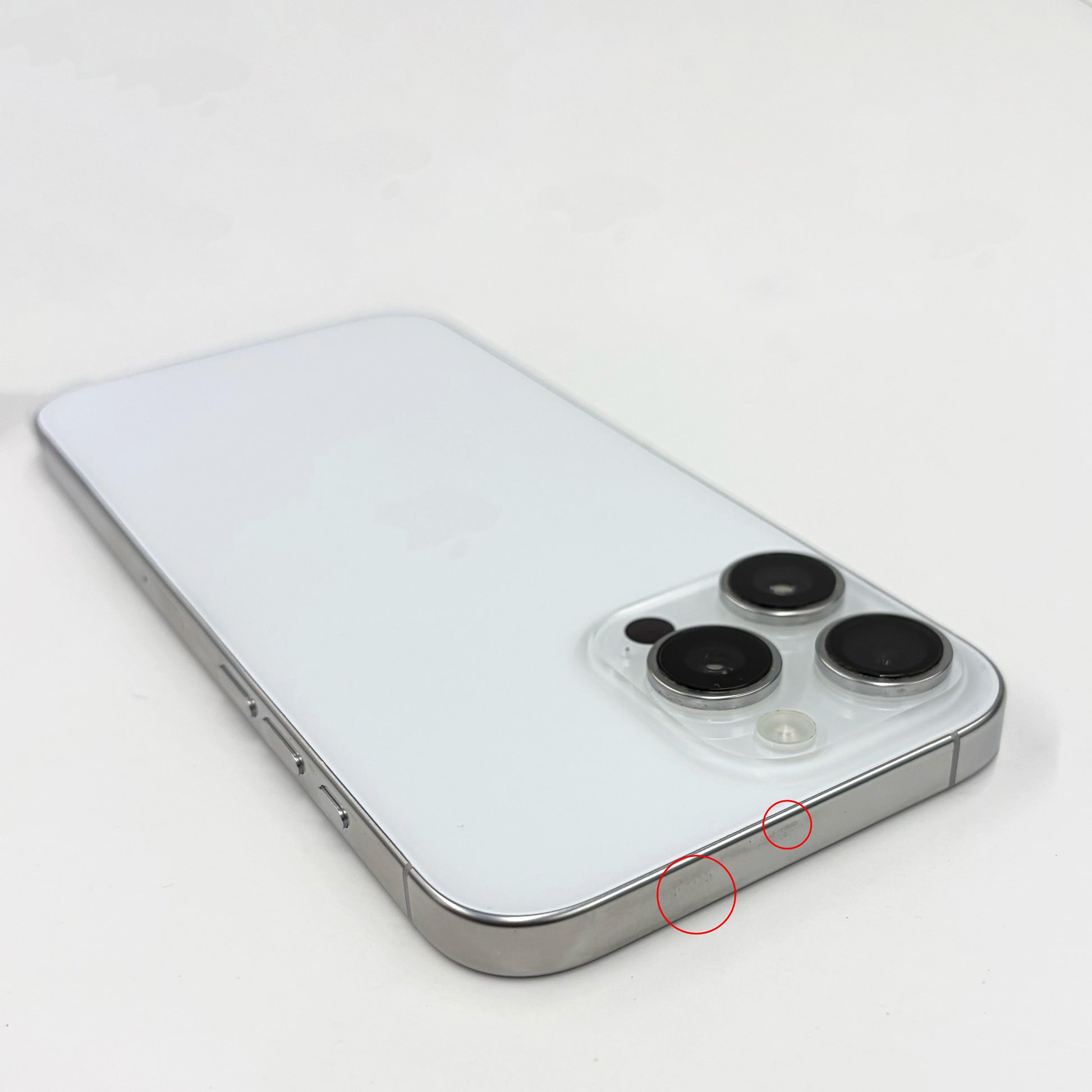 iPhone 16 Pro Max 256GB White Titanium A Grade 100% Battery T8657