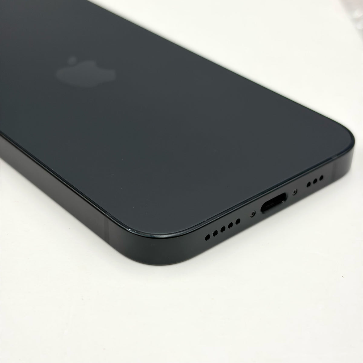 iPhone 16e 128GB Black A Grade 100% Battery T8888