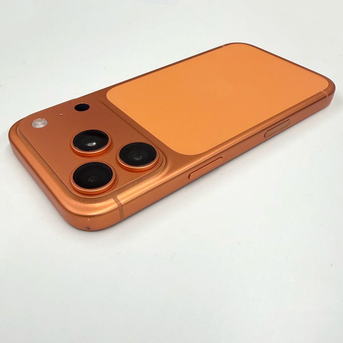 iPhone 17 Pro 256GB Cosmic Orange 92% Battery (B Grade) T8967