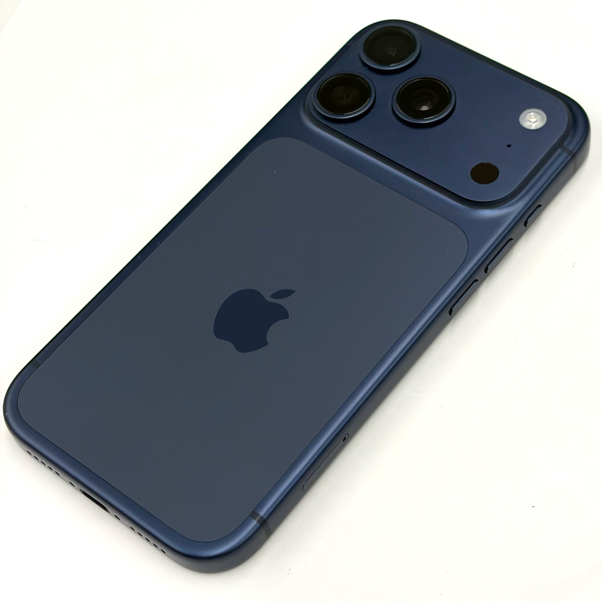 iPhone 17 Pro 256GB Deep Blue A Grade 100% Battery T8667