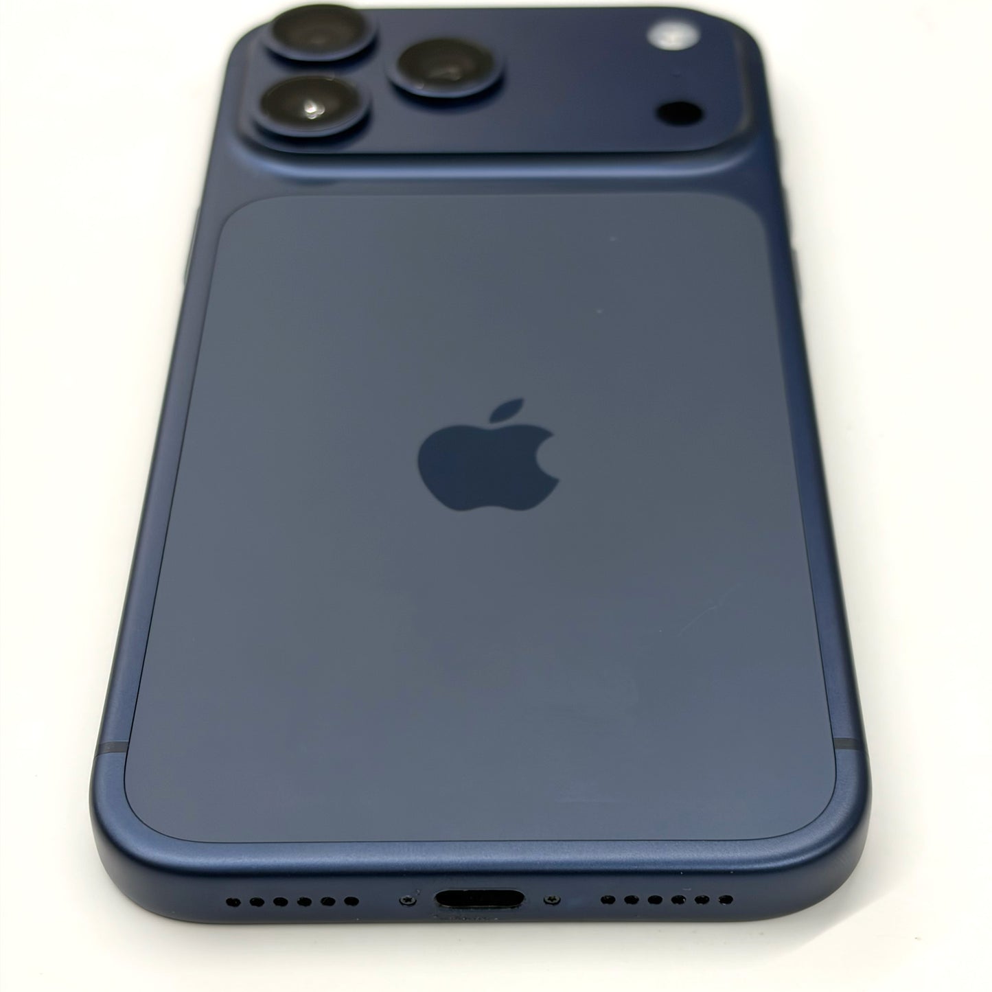 iPhone 17 Pro Max 256GB Deep Blue A Grade 100% Battery T8709