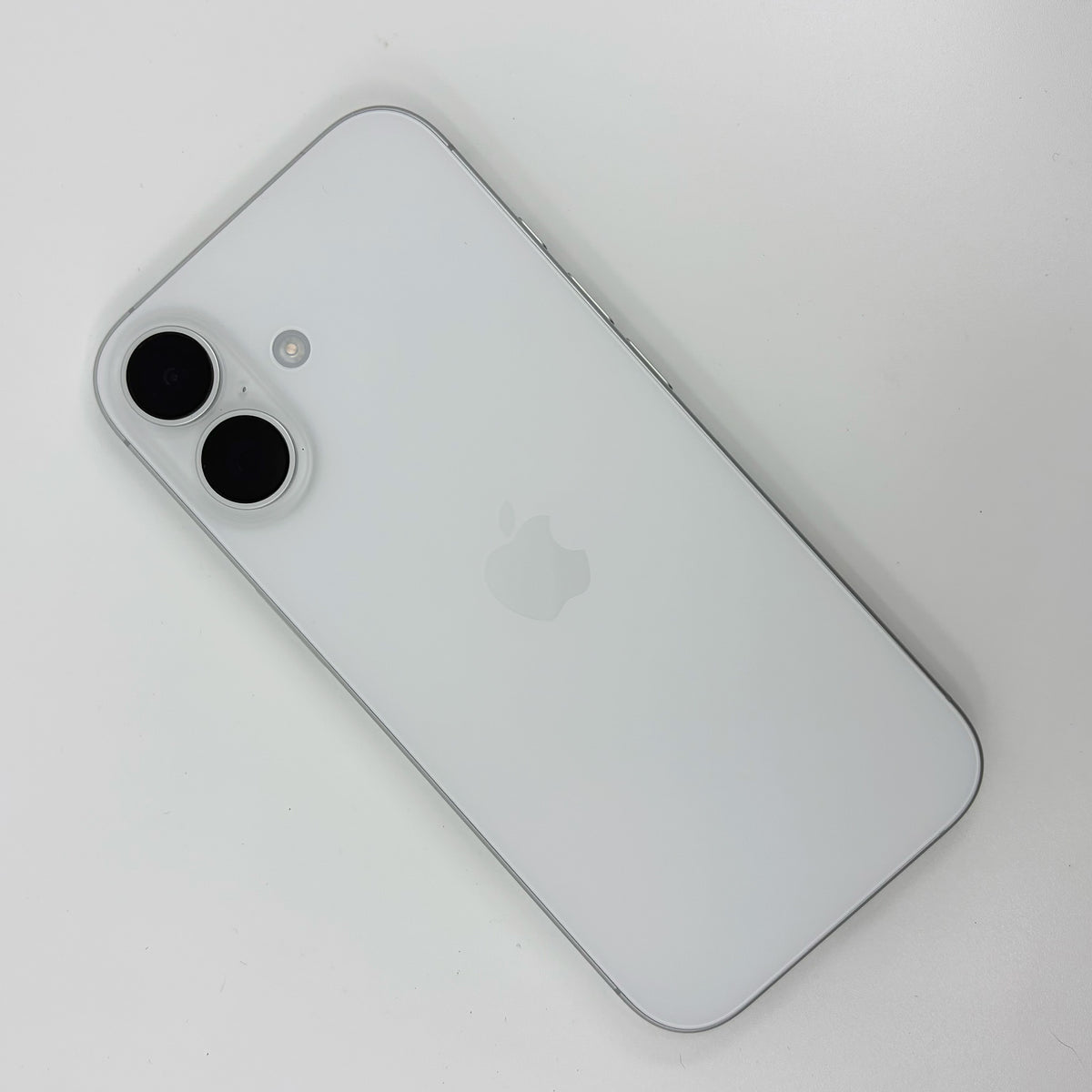 iPhone 17 White 256GB 100% Battery (A Grade) T8882