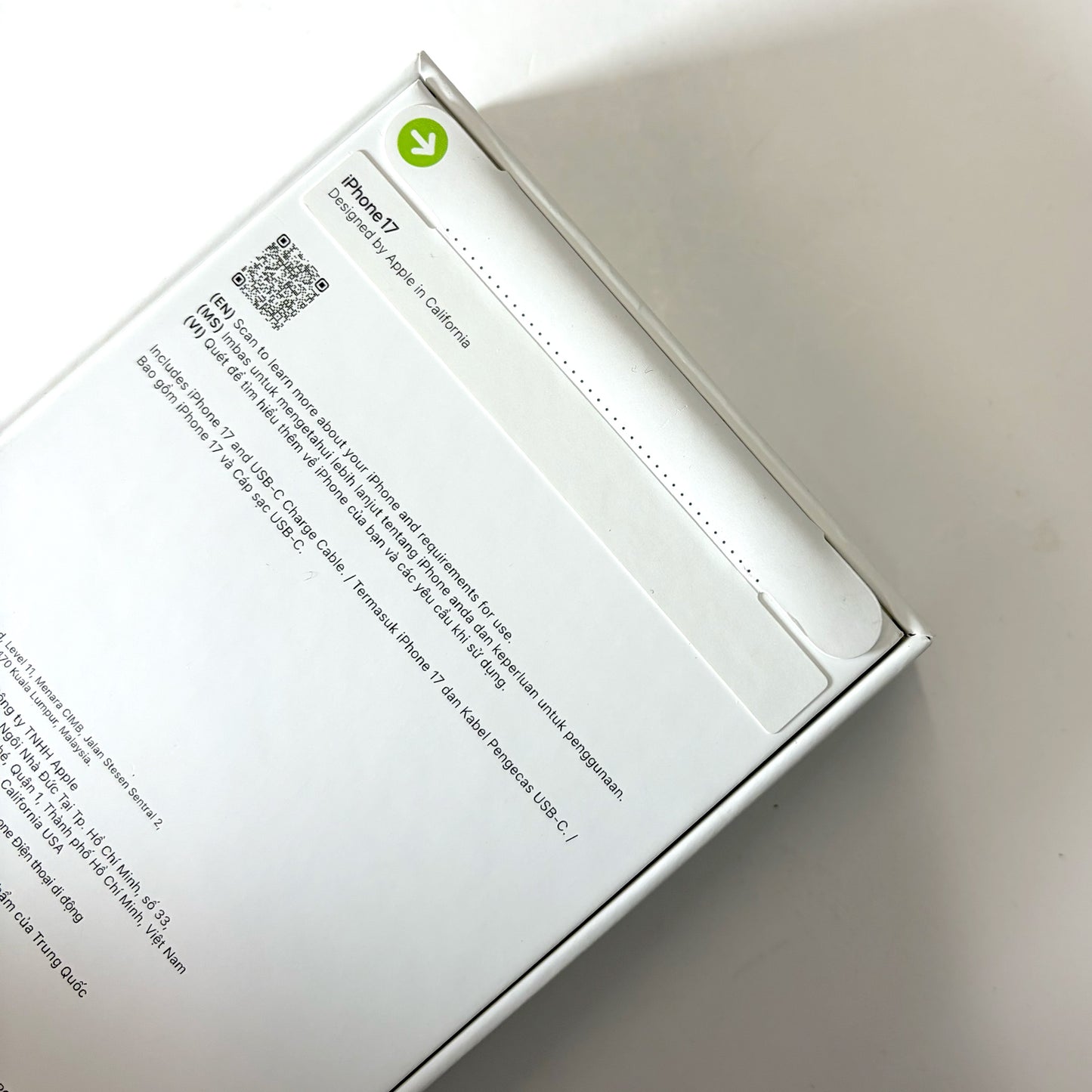 iPhone 17 White 256GB Brand New- Open Box - T8705