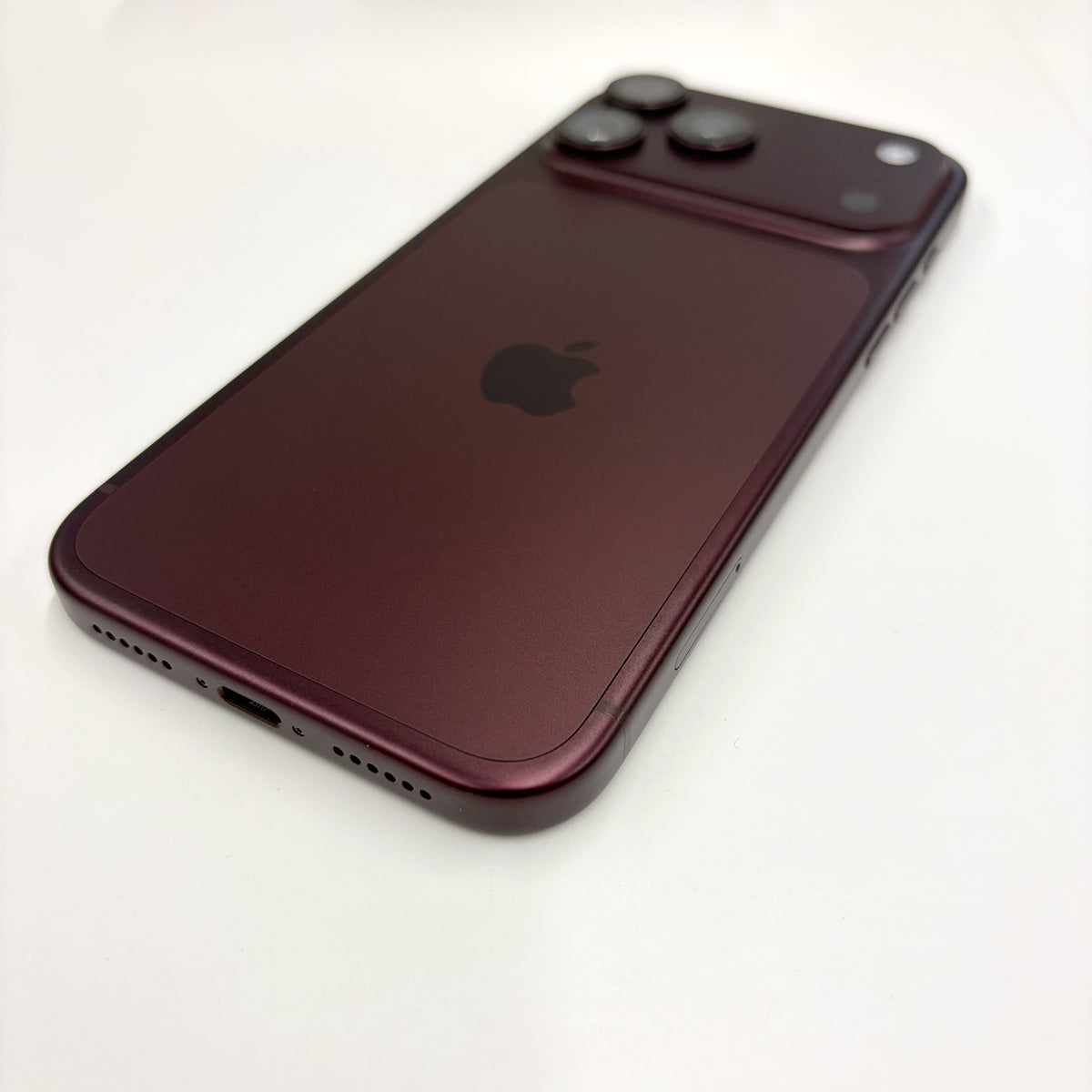 iPhone 18 Pro Max 512GB Burgundy 100% Battery (A Grade)  T8926