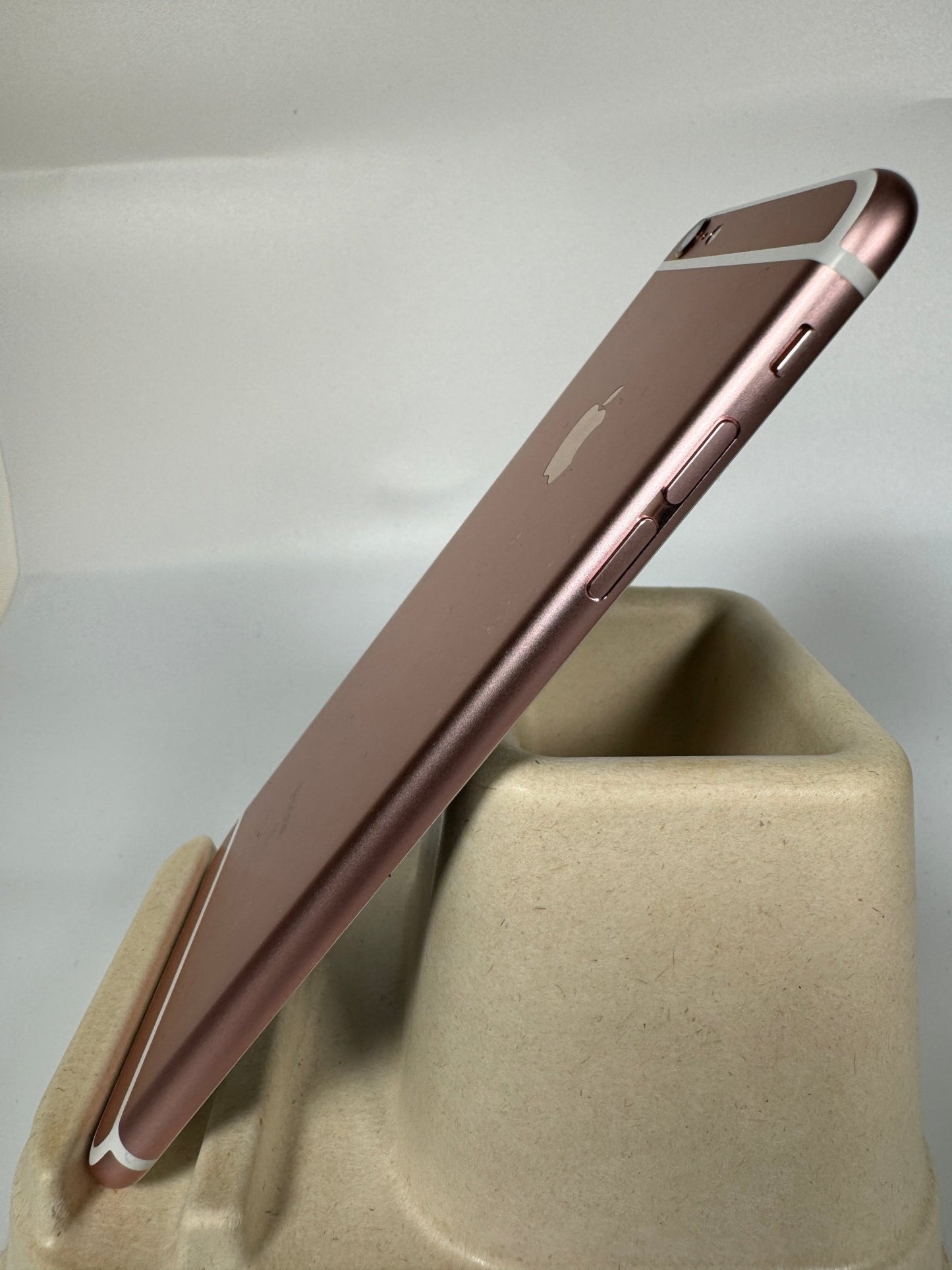 iPhone 6s Plus - trade.com.au