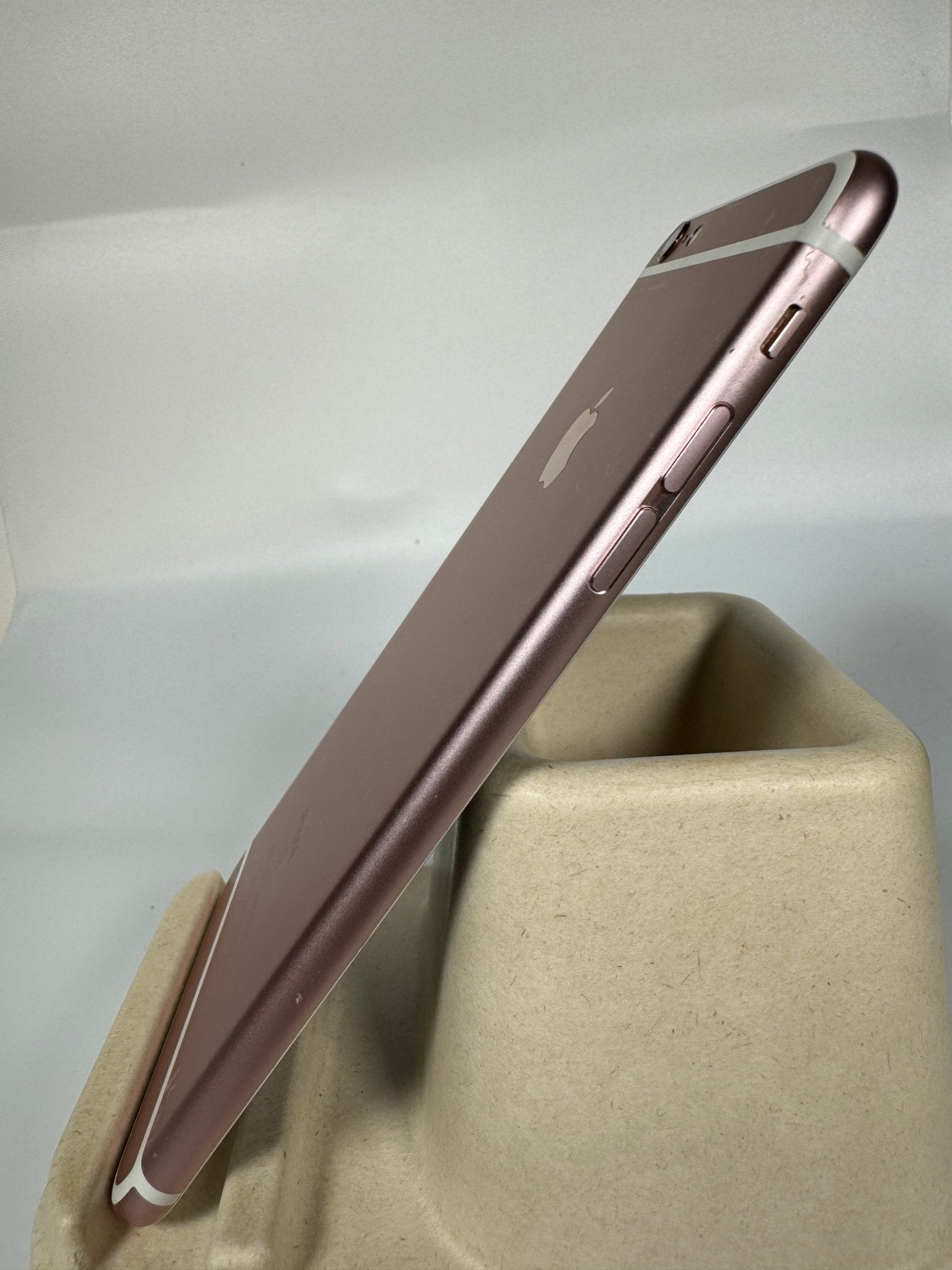 iPhone 6s Plus - trade.com.au